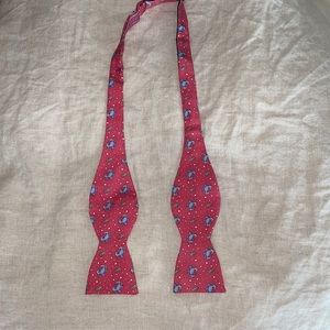 Vineyard Vines Bow Tie